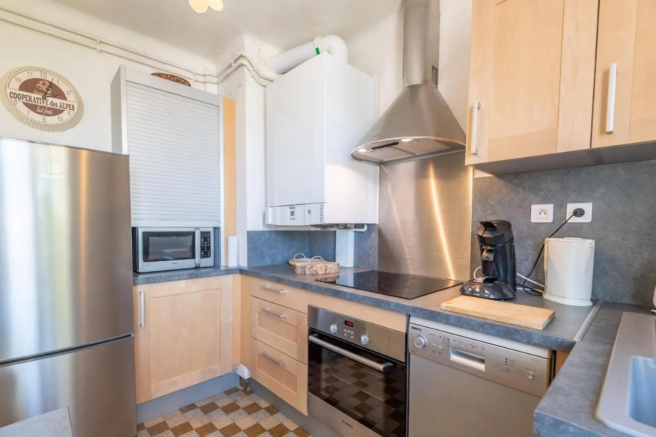 Cozy Apartment With Balcony Near Lake Annecy And The Beaches