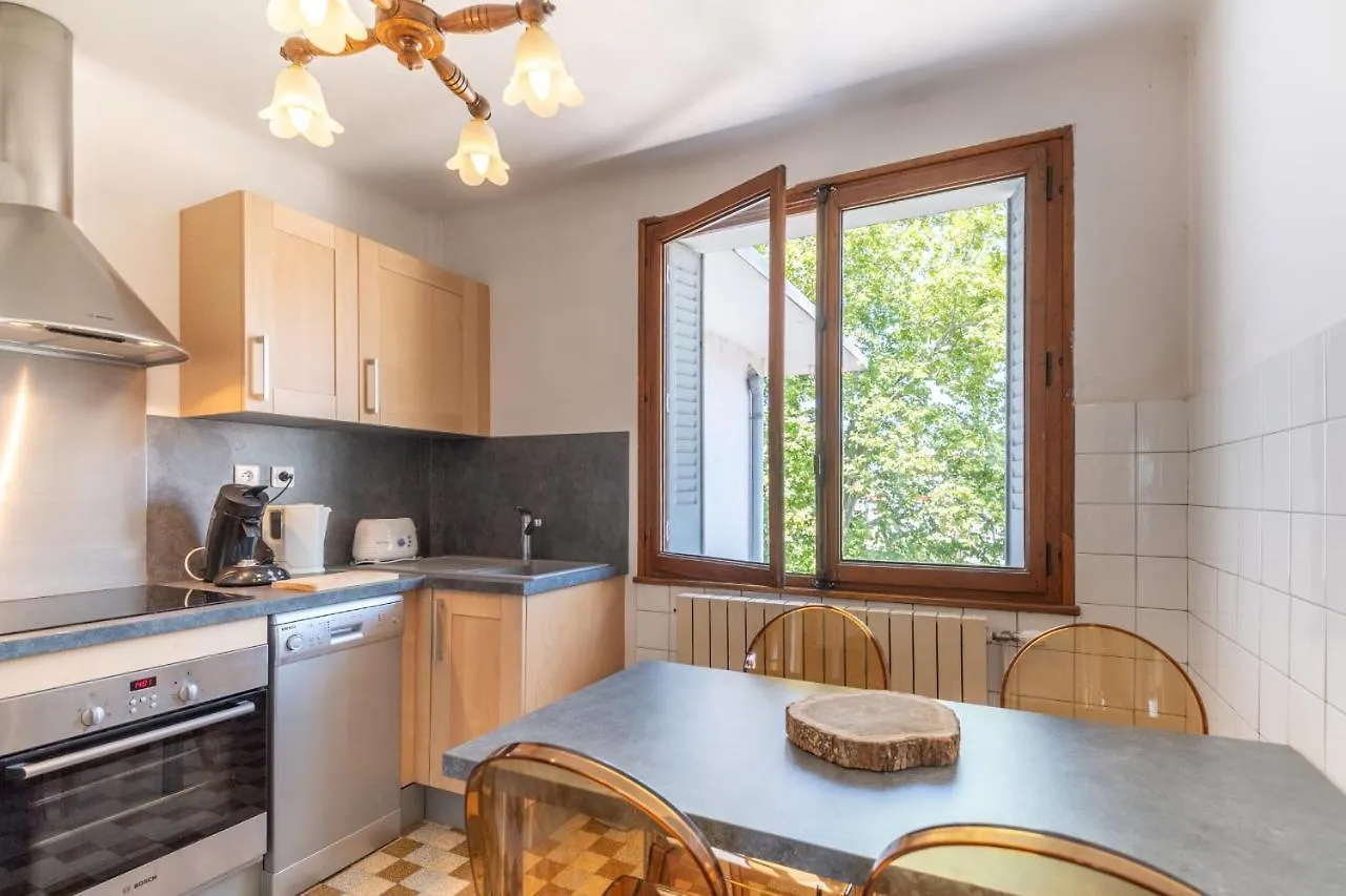 Cozy Apartment With Balcony Near Lake Annecy And The Beaches France