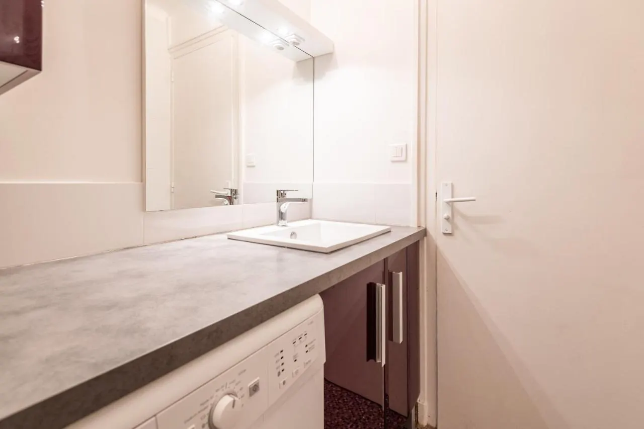 Cozy Apartment With Balcony Near Lake Annecy And The Beaches France