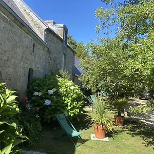 Domaine De Kerstrat Hébergement de vacances Douarnenez